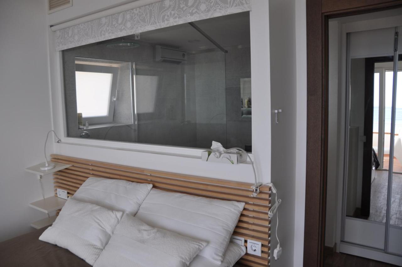 Magnifique Appartement Avec Une Incroyable Vue Sur Mer Τορρεμολίνος Εξωτερικό φωτογραφία