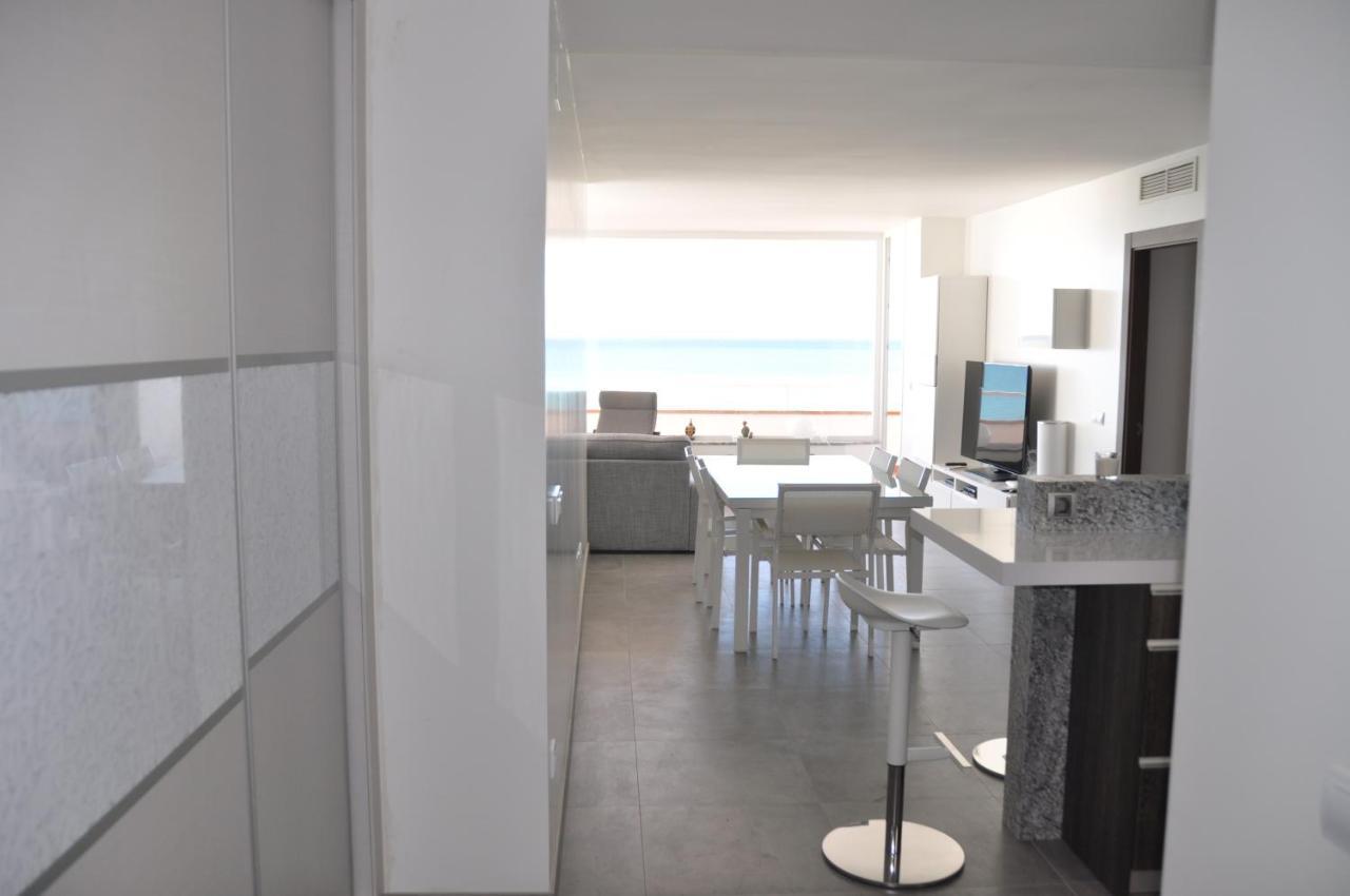 Magnifique Appartement Avec Une Incroyable Vue Sur Mer Τορρεμολίνος Εξωτερικό φωτογραφία